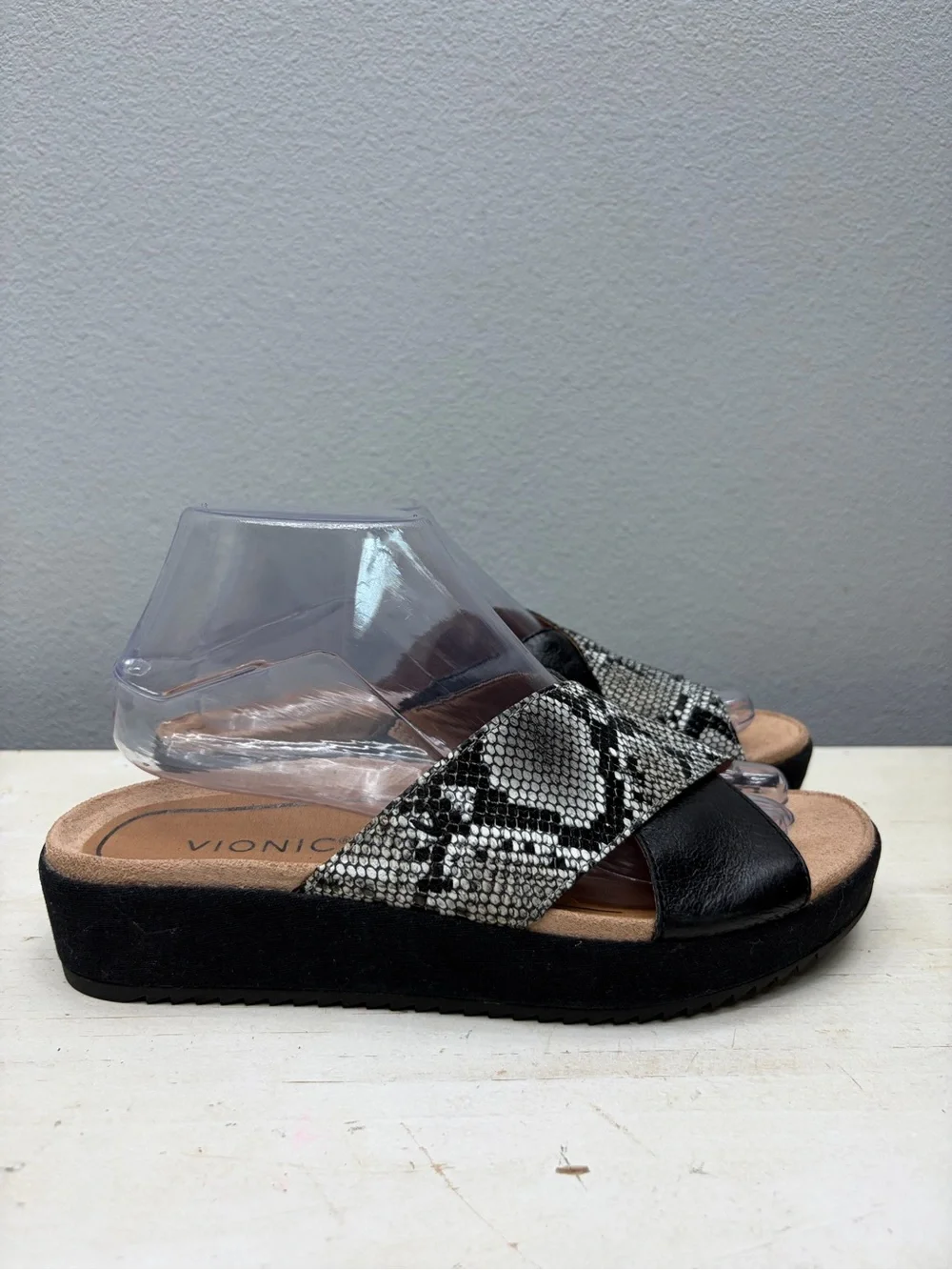 Vionic Snake Skin Hayden Slide Sandals Size 8